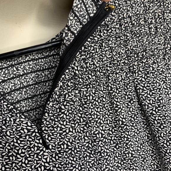 Michael Kors Long Sleeve - Picture 11 of 14